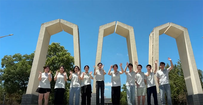 ̶W(xu)l(xing)桱Ҋ(jin)һģؓ(f)ۡA