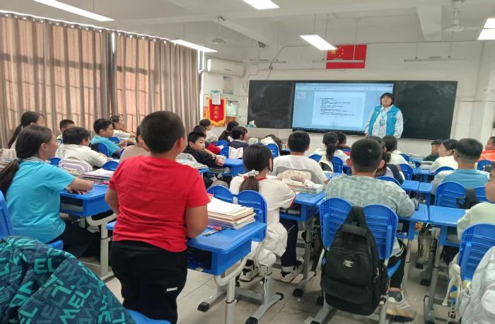 �H���I(y��)�W(xu��)Ժ���ɏ�һ�ǡ��tɫ���v����(m��ng)��